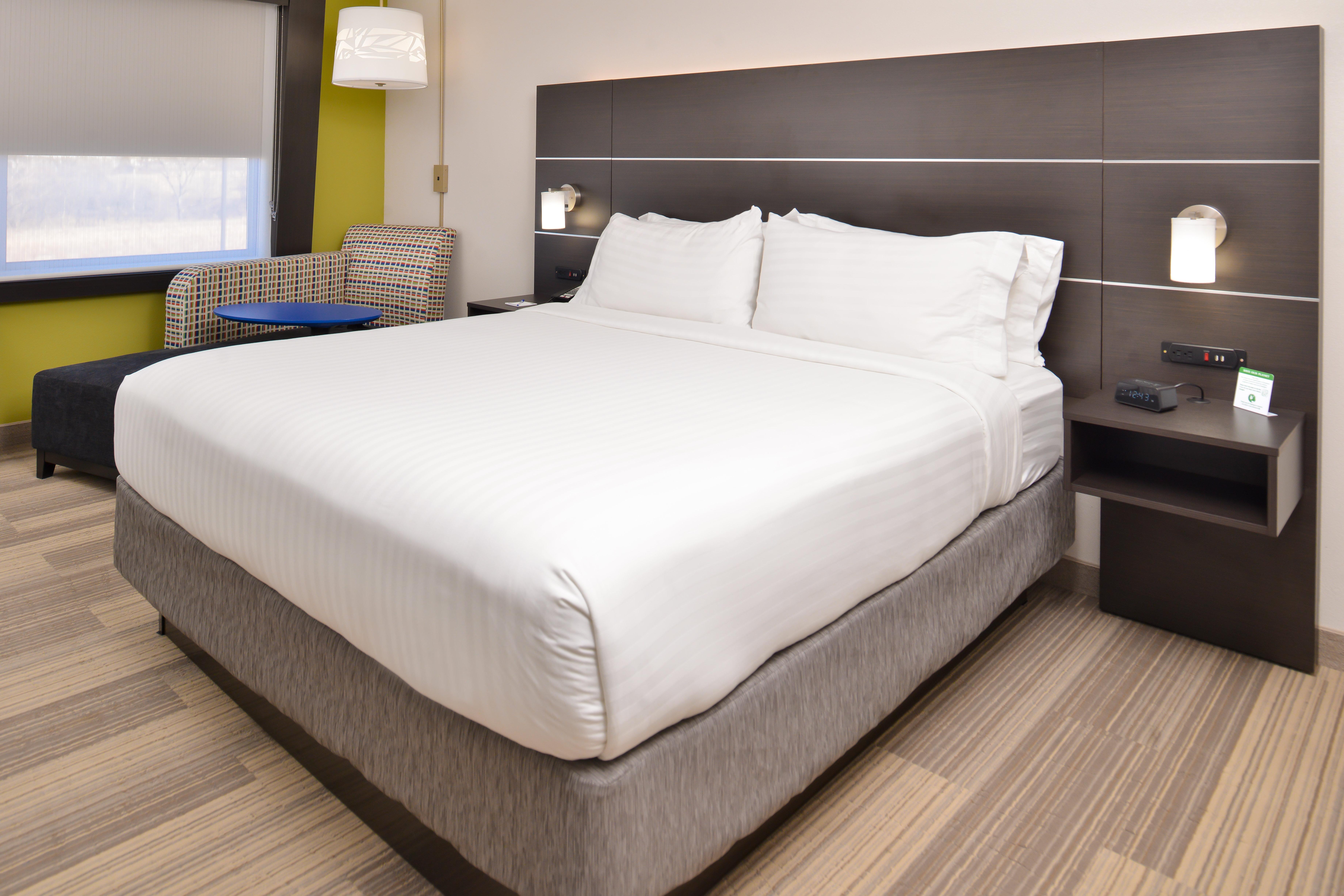 Holiday Inn Express & Suites - Kansas City - Lee'S Summit By Ihg Bagian luar foto
