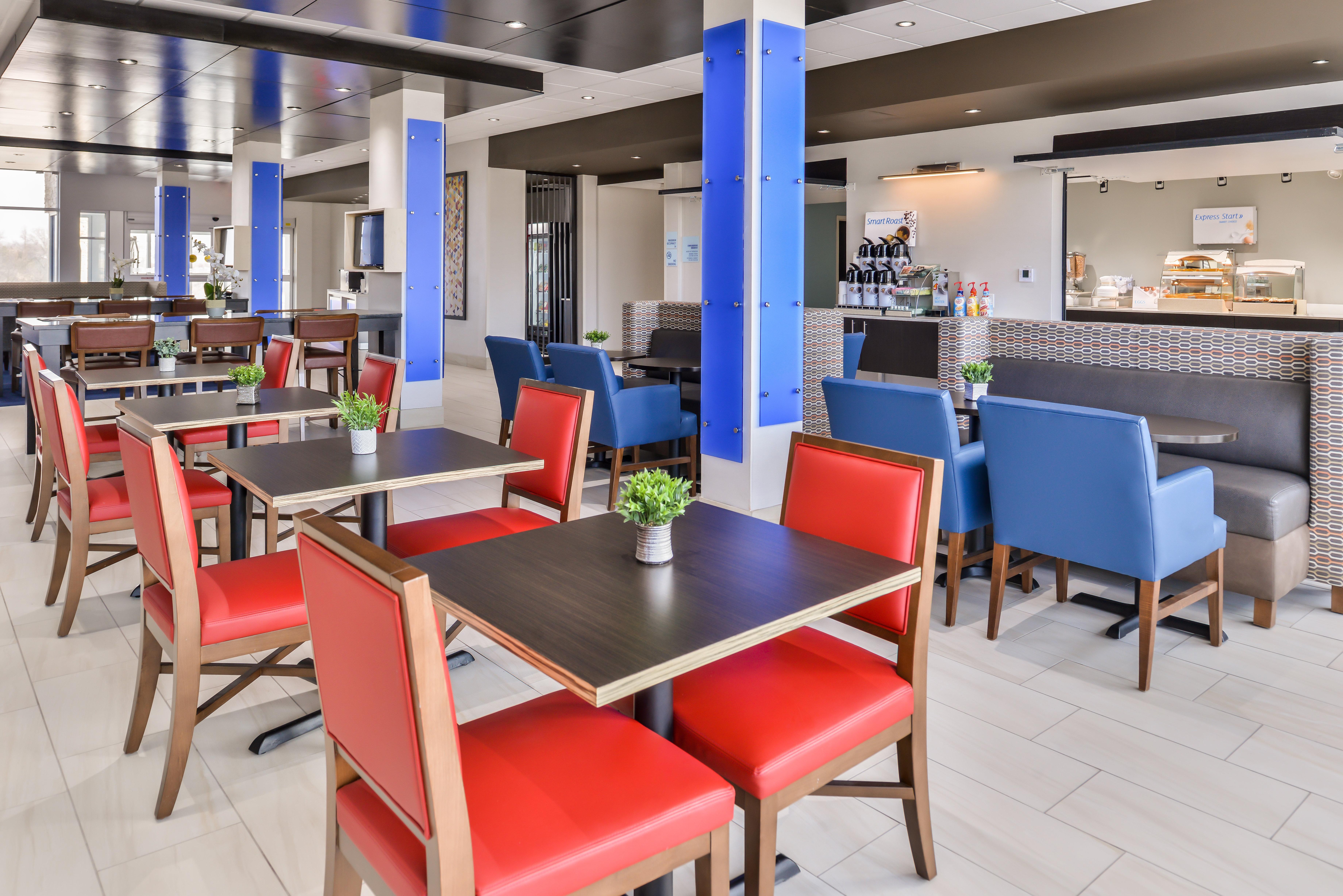 Holiday Inn Express & Suites - Kansas City - Lee'S Summit By Ihg Bagian luar foto