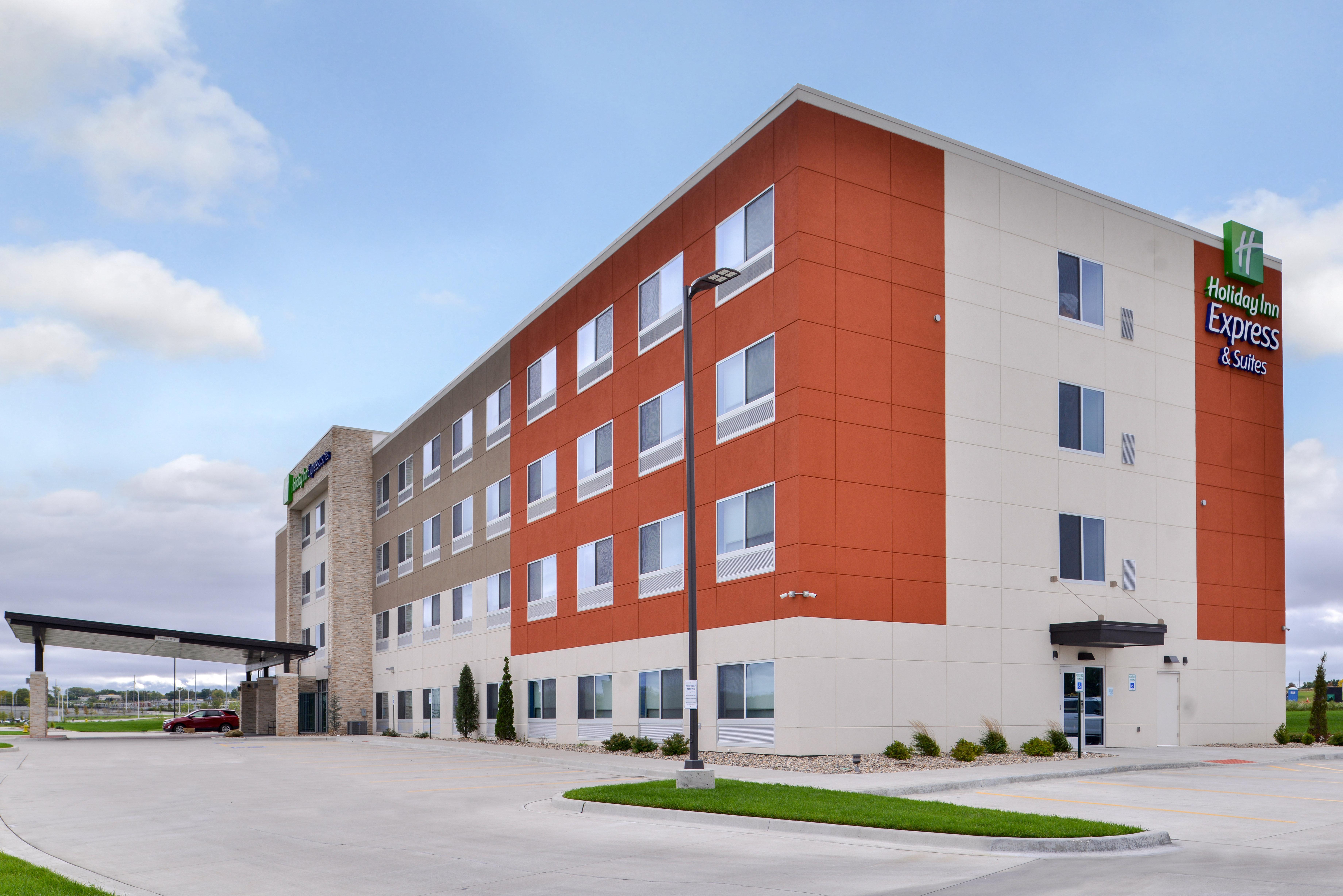 Holiday Inn Express & Suites - Kansas City - Lee'S Summit By Ihg Bagian luar foto