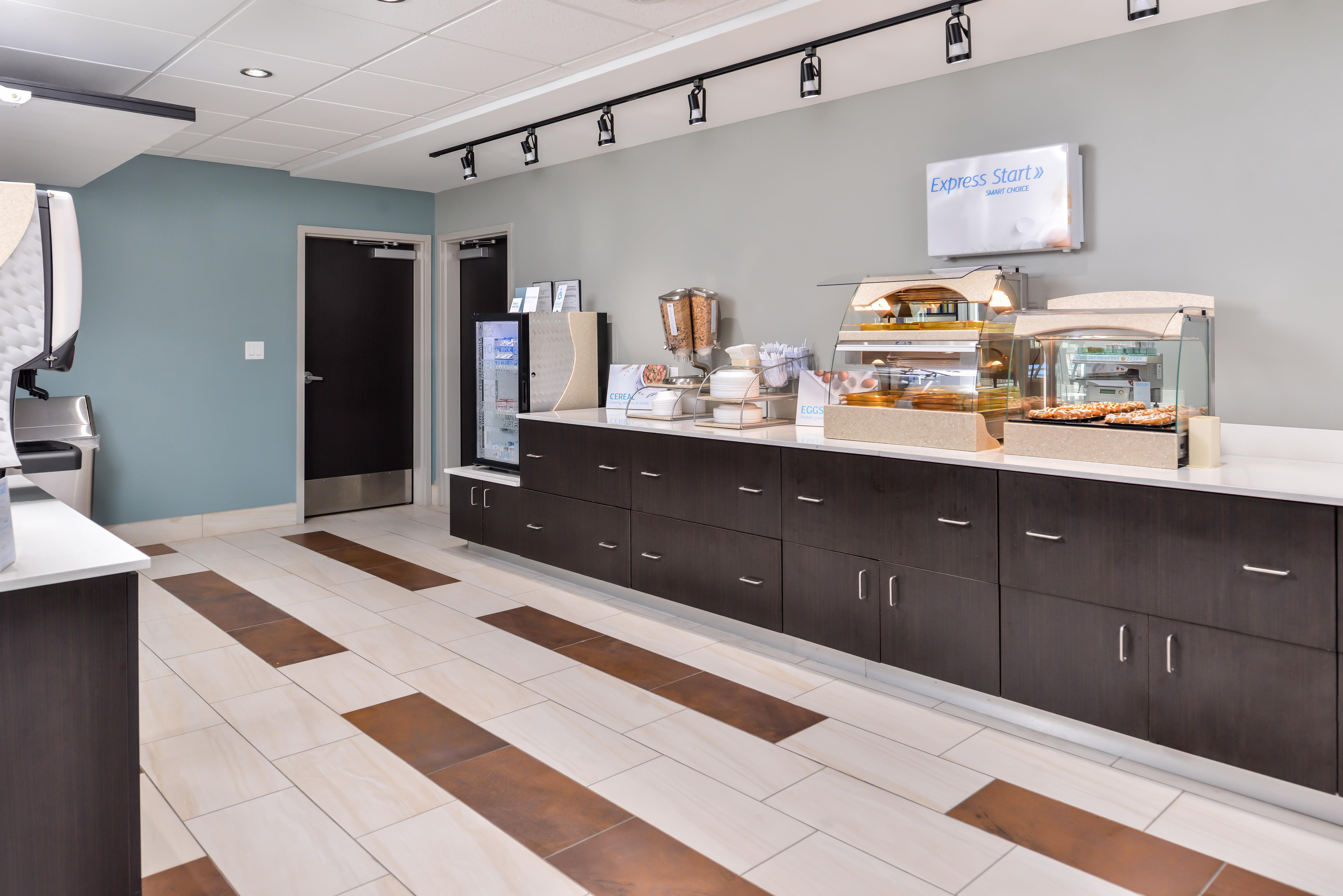 Holiday Inn Express & Suites - Kansas City - Lee'S Summit By Ihg Bagian luar foto
