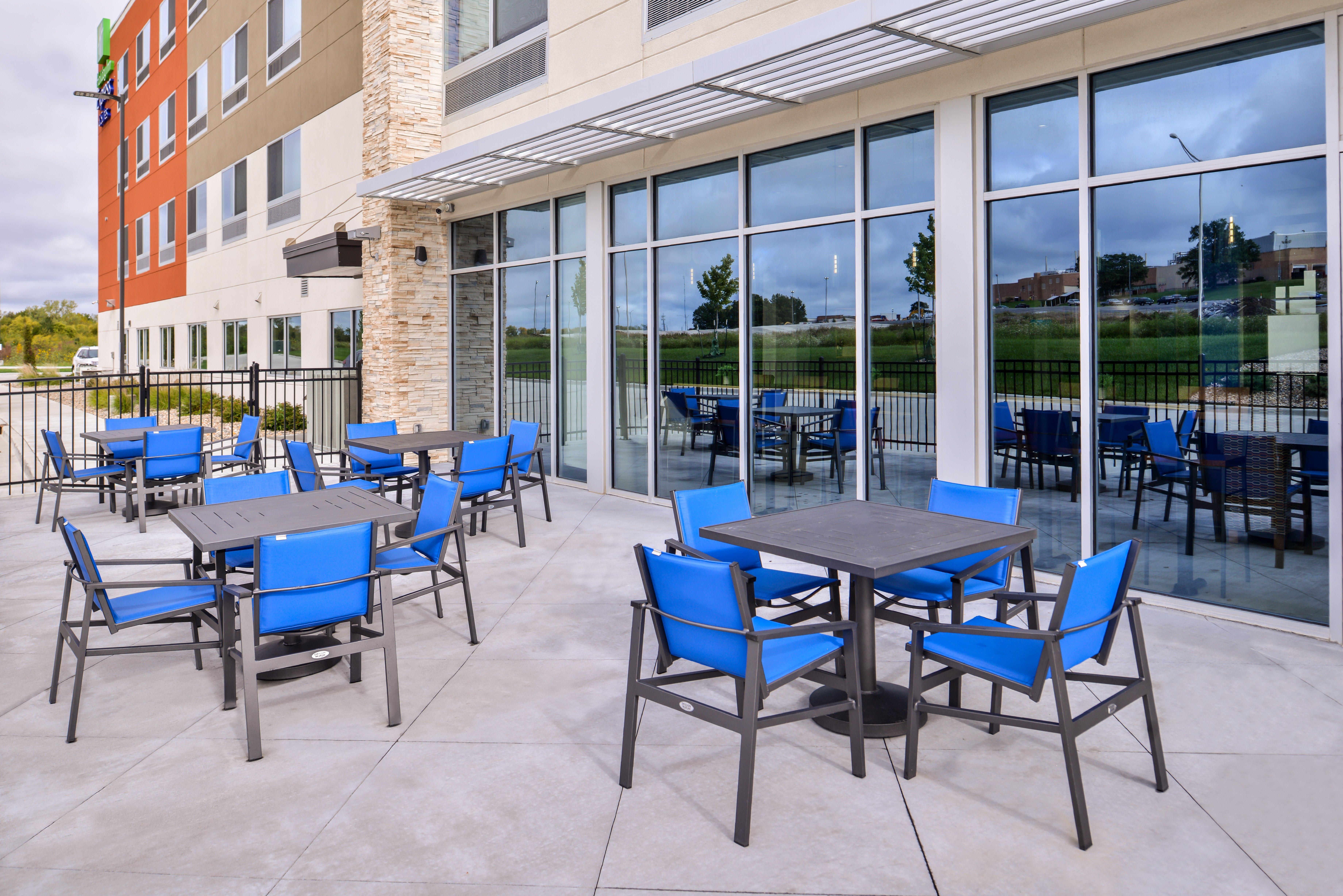Holiday Inn Express & Suites - Kansas City - Lee'S Summit By Ihg Bagian luar foto