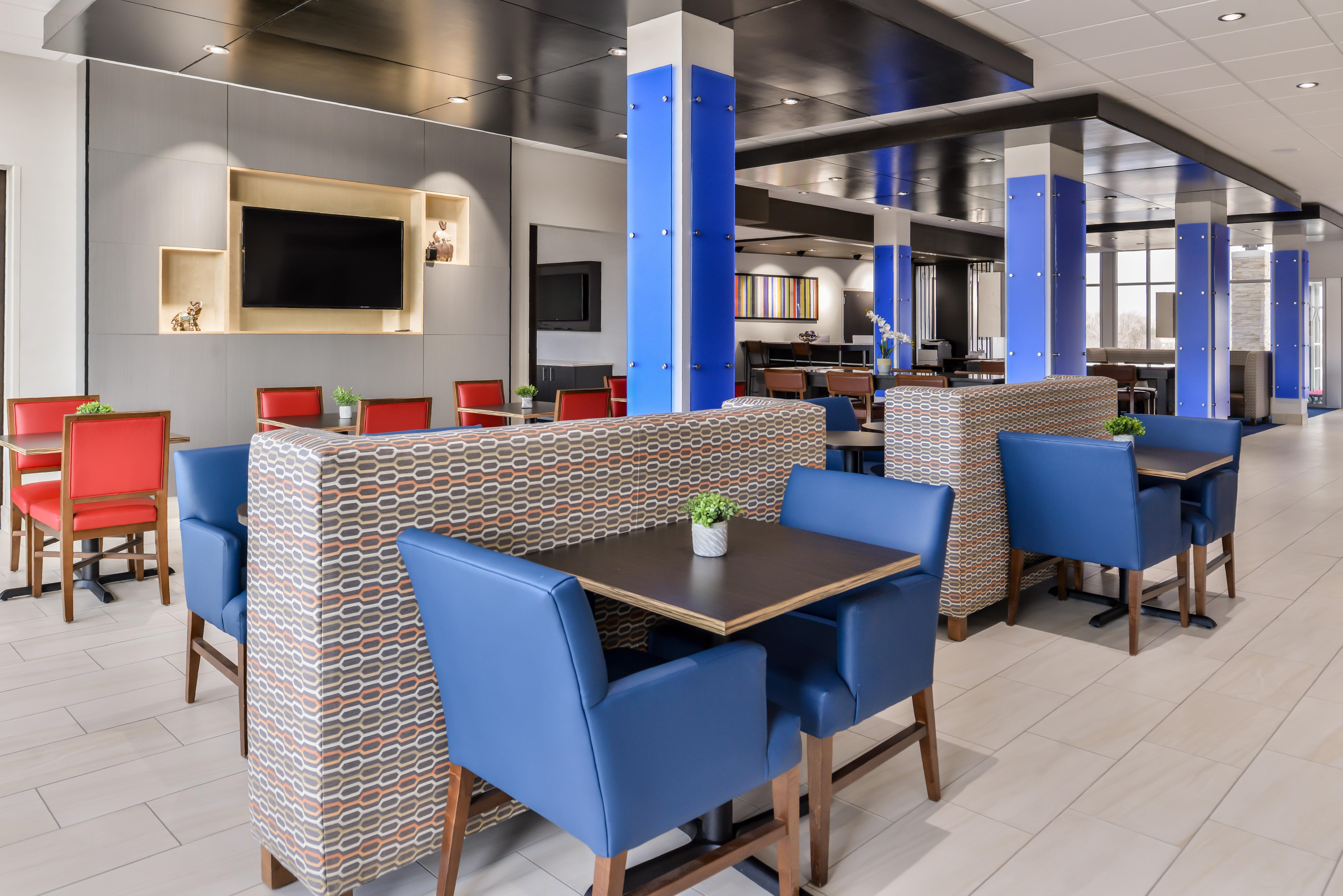 Holiday Inn Express & Suites - Kansas City - Lee'S Summit By Ihg Bagian luar foto