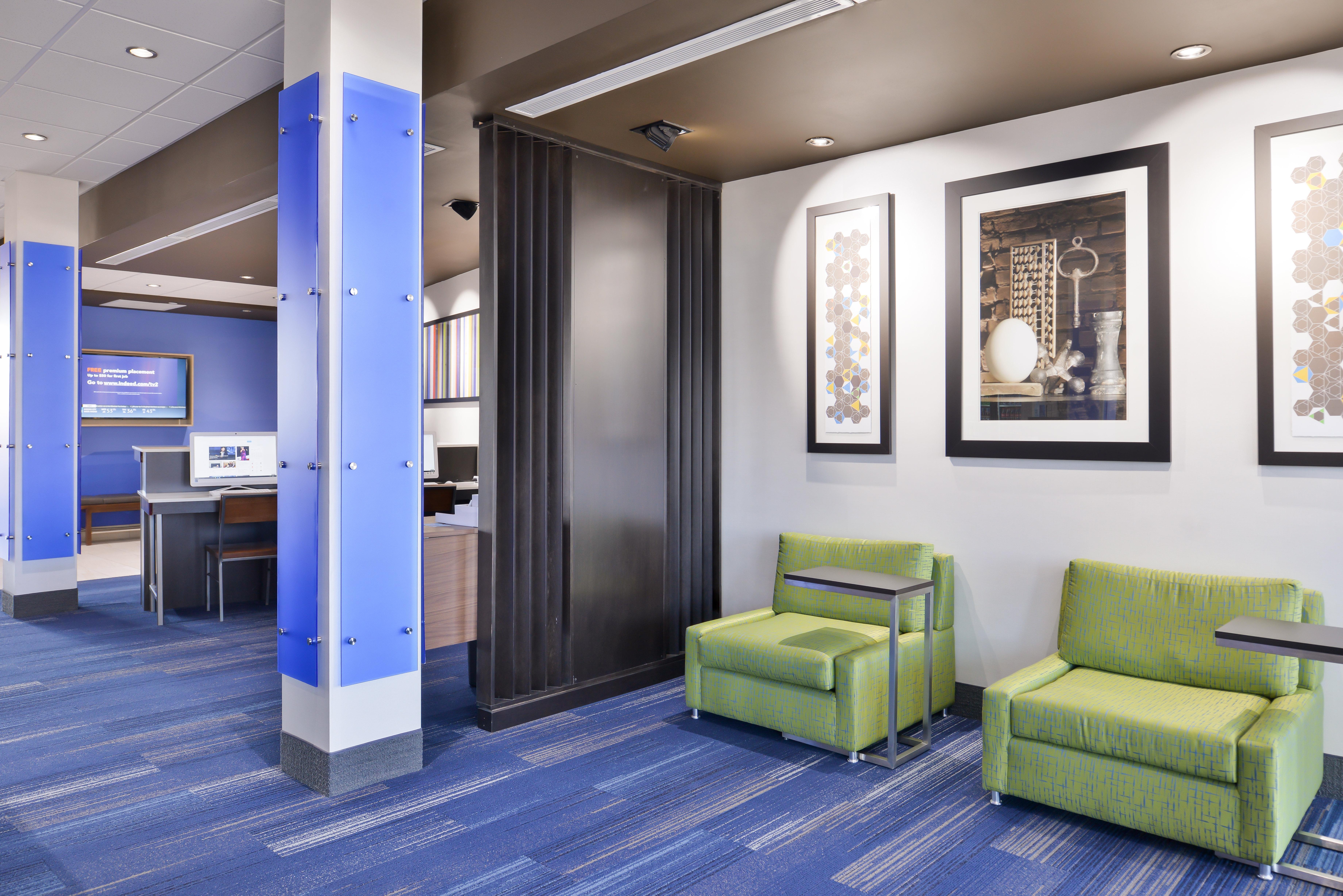 Holiday Inn Express & Suites - Kansas City - Lee'S Summit By Ihg Bagian luar foto